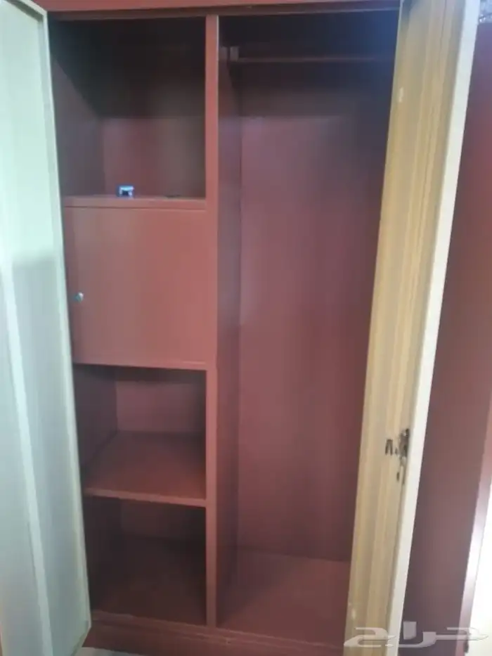 دولاب حديد با بين 0