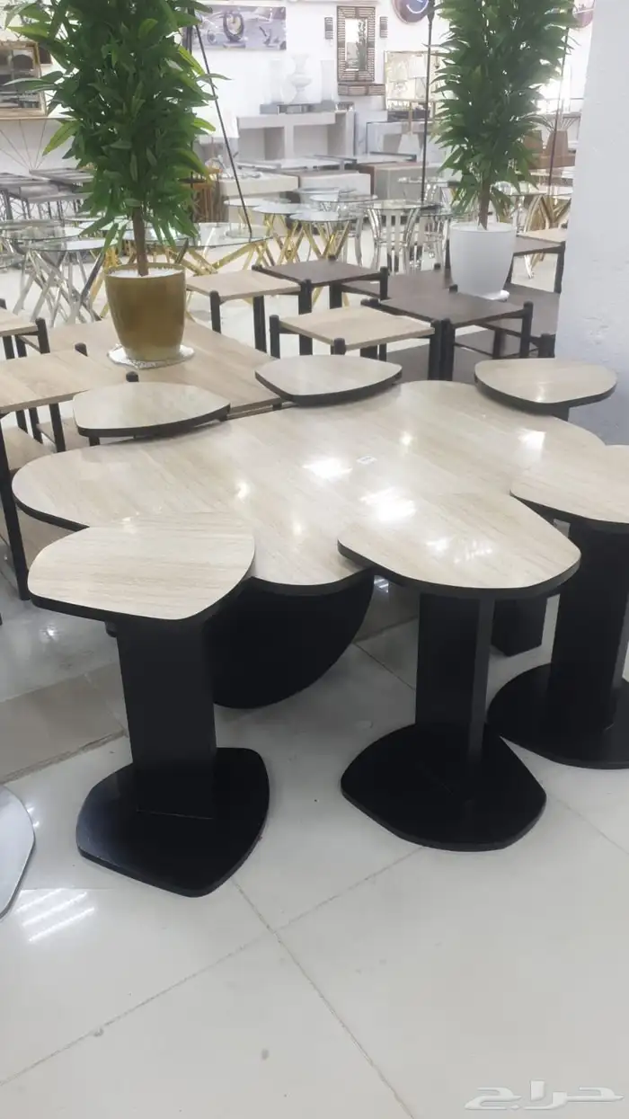 طاولات خدمه لدى الاختيار الافضل للأثاث 26