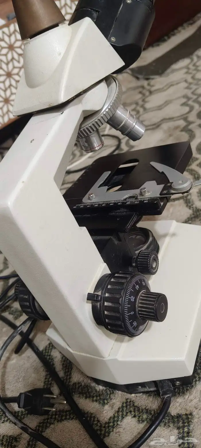 جهاز فحص للحيوانات ومكينه لليزر نقش علي المعادن. 3