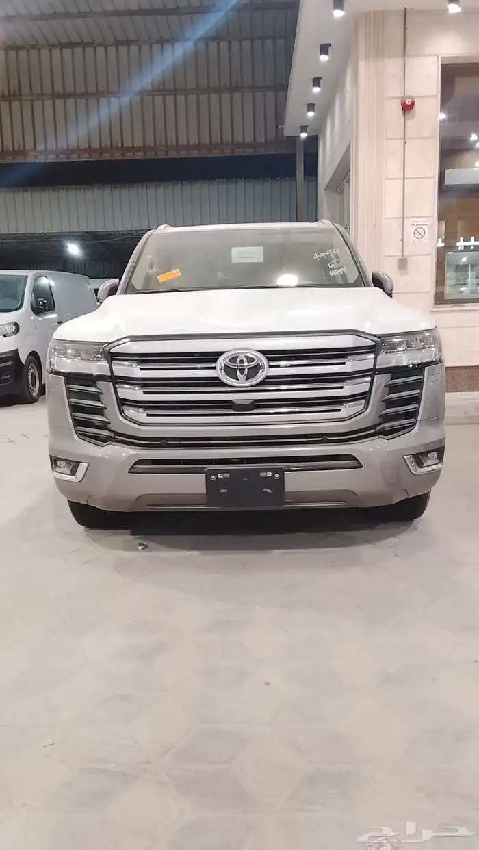 لاند كروزر GXR L3 2024 ديزل 0