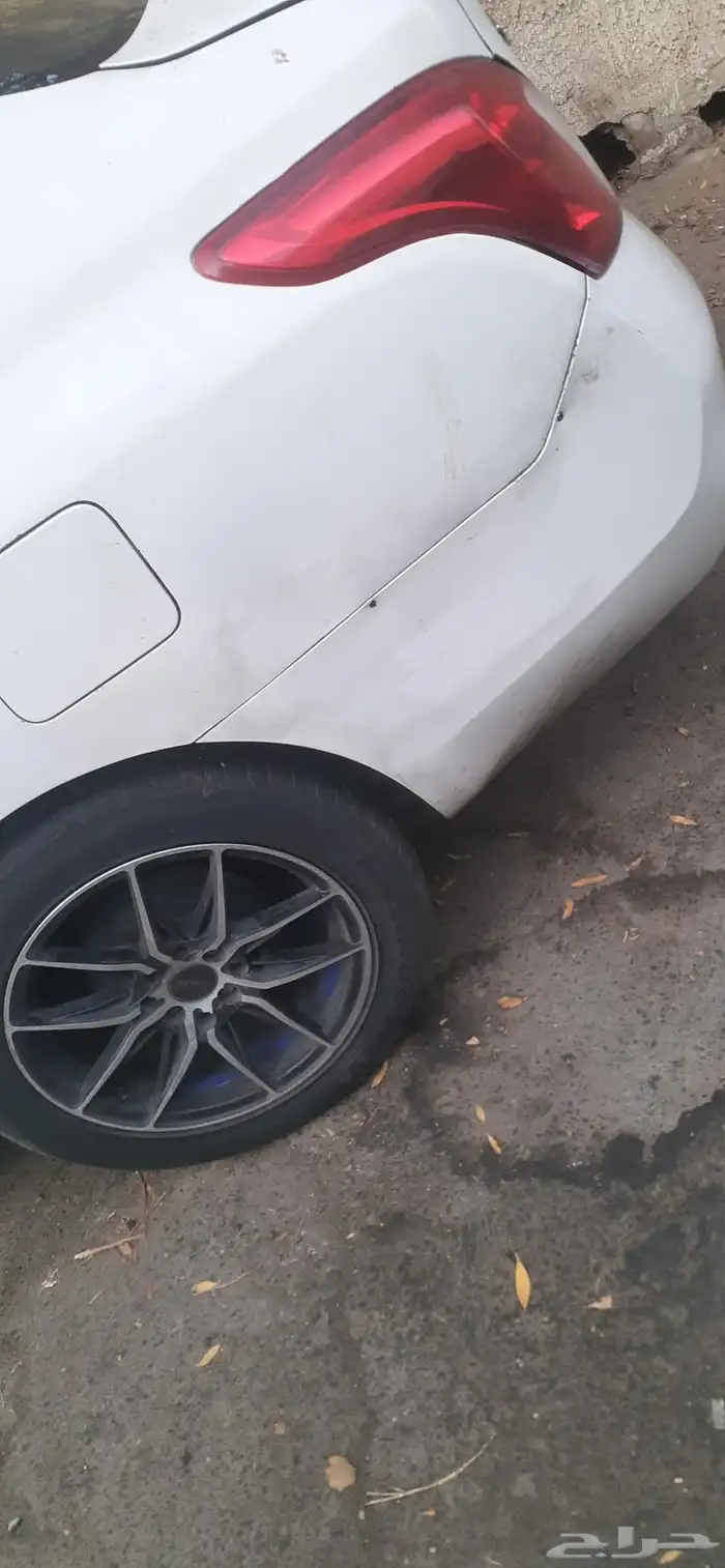 Nissan sunny 2013 4