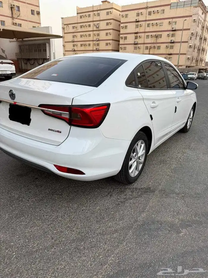 ام جي 5 2023 استاندر 3
