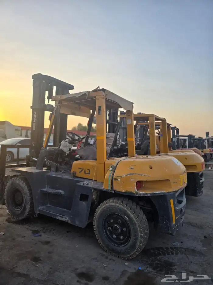 رافعات شوكية فوركلفت للايجار اليومي والشهري مشوار 0