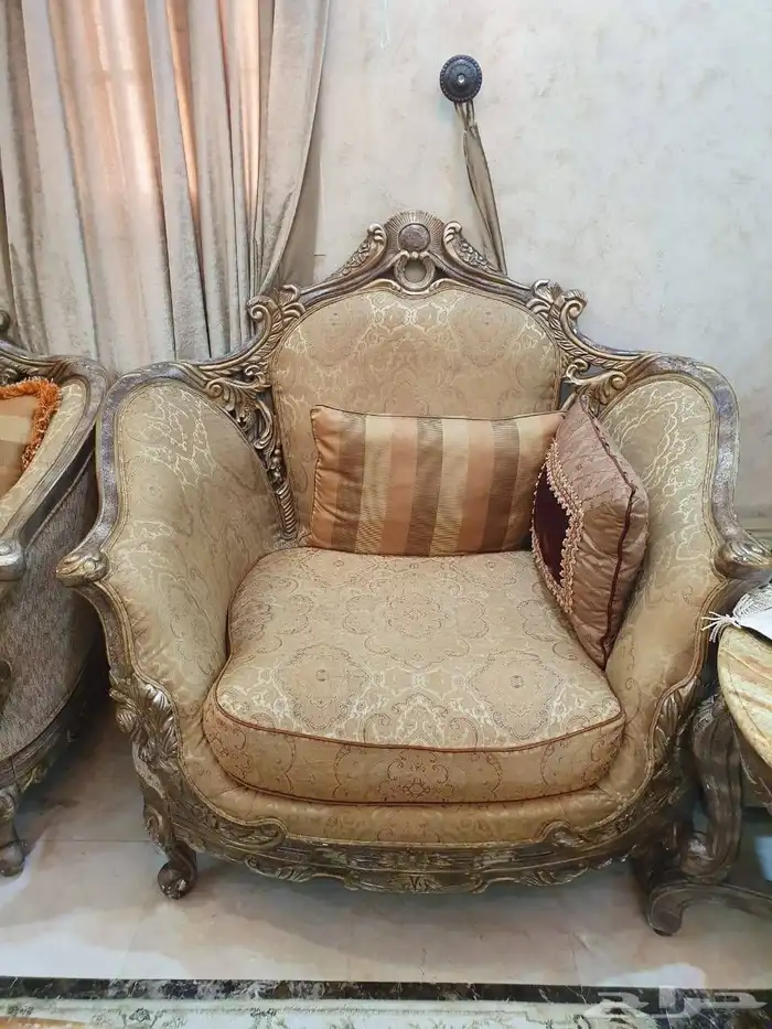 كنب من المطلق للمفروشات للبيع بسعر مناسب 0