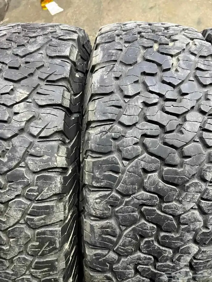 كفرات نص حجري بي اف قودرتش امريكي مقاس 285 70 17 12