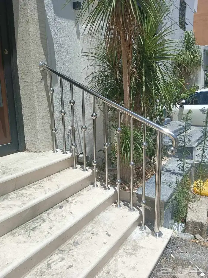 ورشة كيان الخليج للحداده المنيوم معلم محمد اجمل باكستاني 4