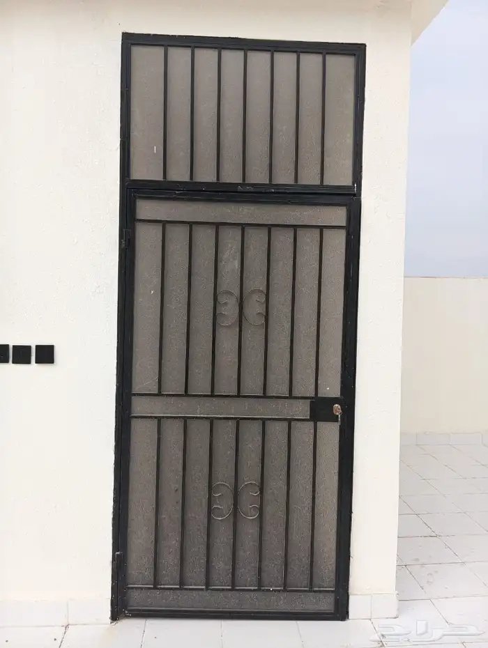 حداد المنيوم خشب باب دربزين 11