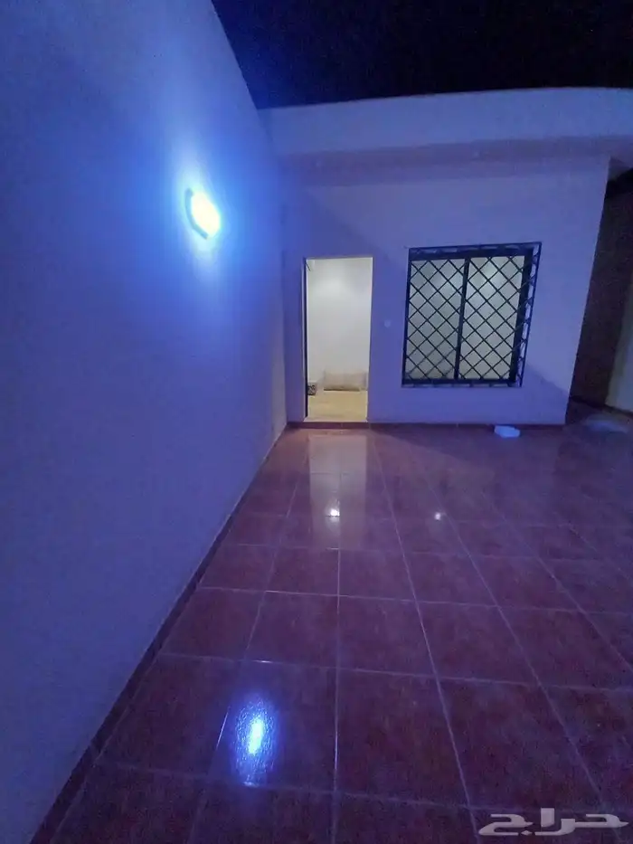 شاليه للايجار الشهري والسنوي مدخل سياره غرفتين ومطبخ وحمام 1