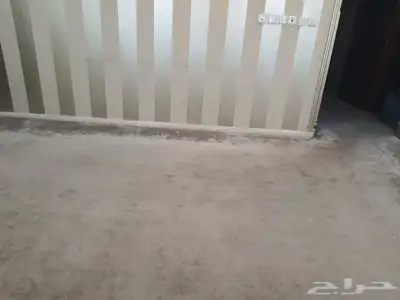 فرش سجاد نظيف مقاس 5 3.50 شاشه جهاز كمبيوتر وطابعه 0