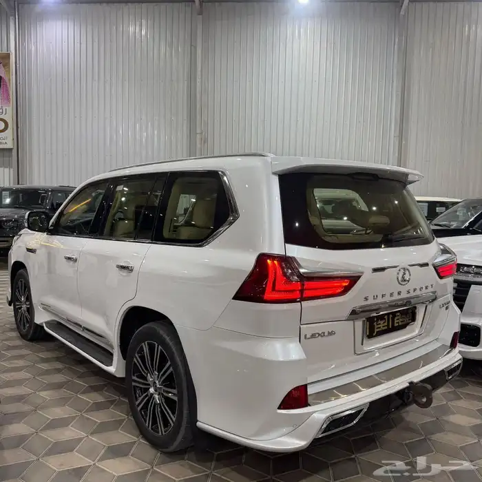 لكزس LX570 - سبورت - فل كامل - خليجي - 2021 8