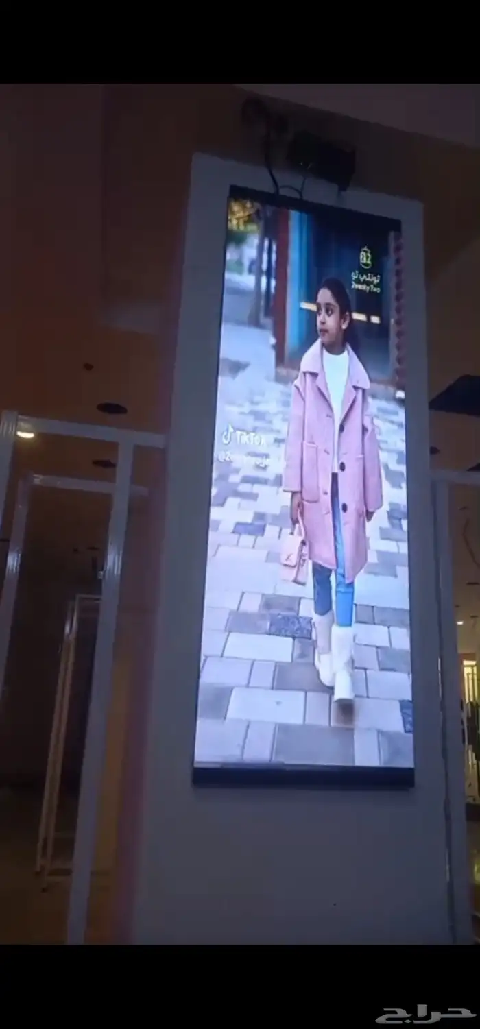 صيانة وتركيب شاشات العرض LED SCREEN 3