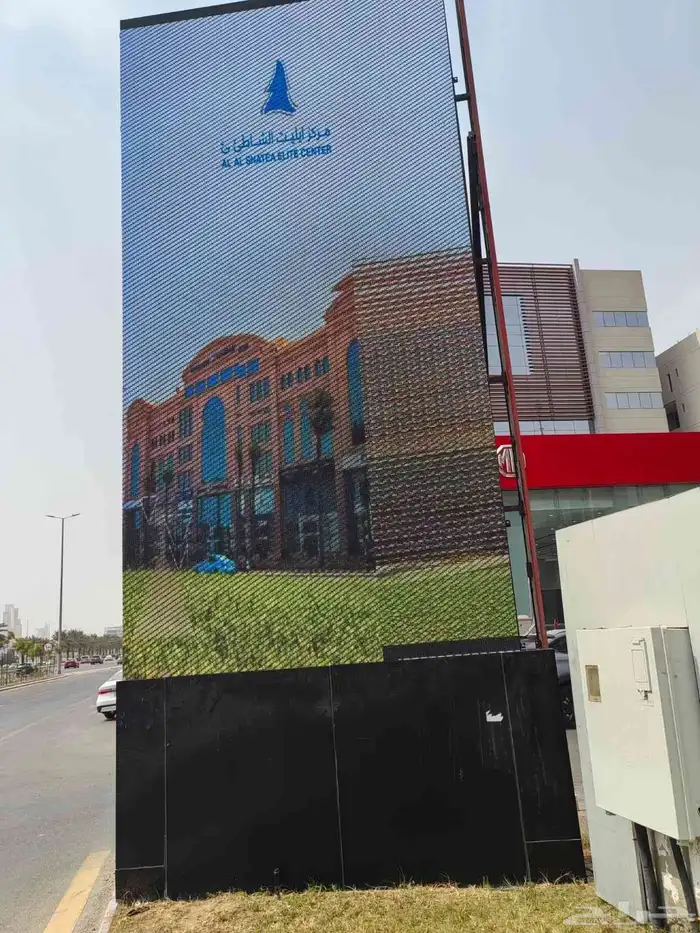 صيانة وتركيب شاشات العرض LED SCREEN 6