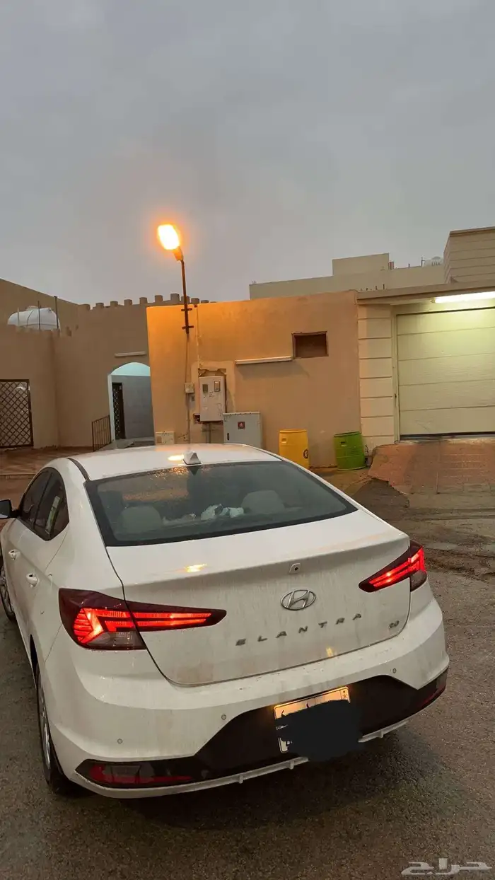 النترا 2020 مكينه 2000cc ممشى قليل 2