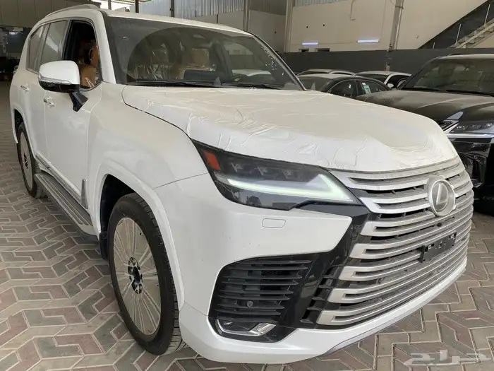 لكزس LX 600 BB موديل 2025 عماني بأقل سعر تنافسي 6