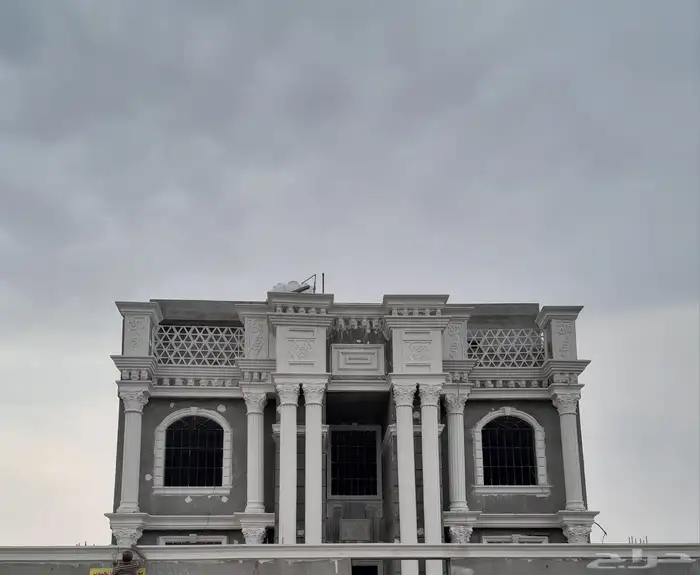 ديكورات خارجيه جي ارسي تنفيذ جميع التصاميم وتجليد كامل للوا 4