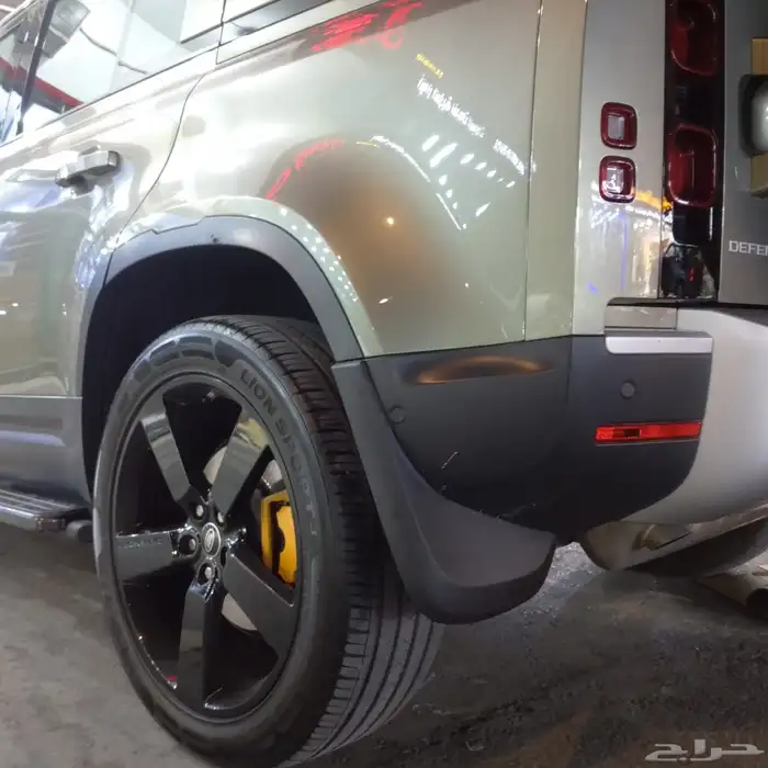 نسافات ديفندر قصير للتواصل 3