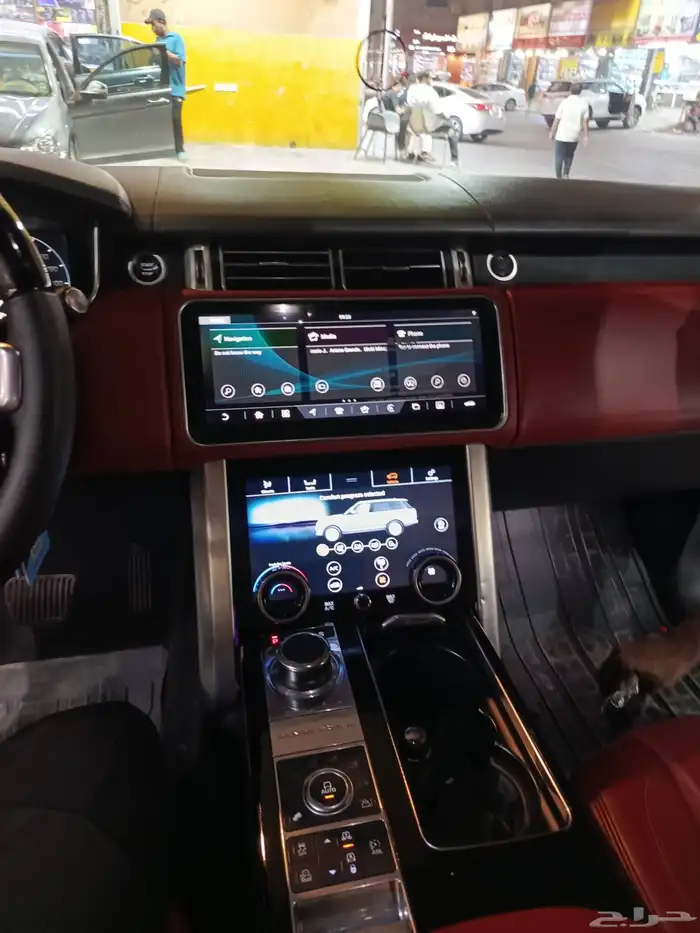 شاشه رنج روفر Range Rover شكل وكاله 2020 مع المكيف 2