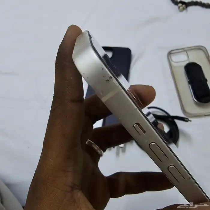 جوال ايفون 13 4
