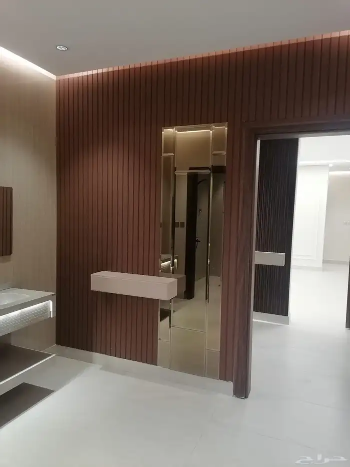 للبيع عماره دور جديد تشطيب شخصي مخطط الشروق 5
