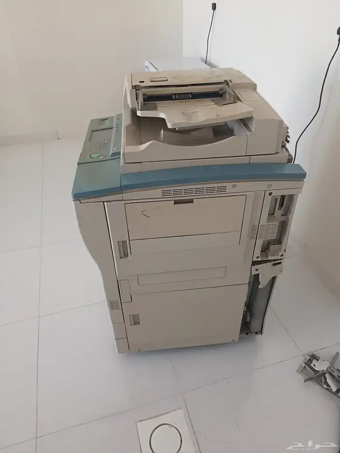 آلة تصوير كانون IR 5000   بها عطل بسيط   للبيع 3