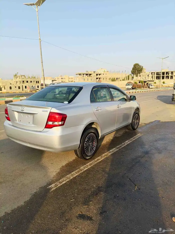 سياره كرلا اروبي جديد في اليمن 9