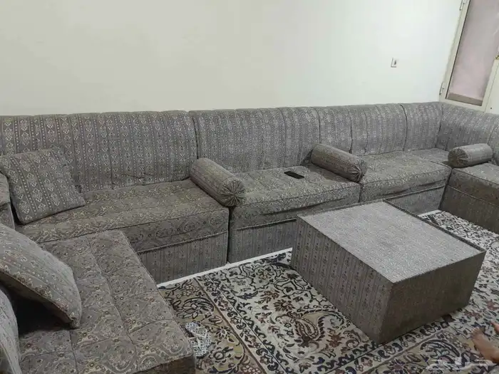 جلوس مكون من 9 كنب طاولة 0