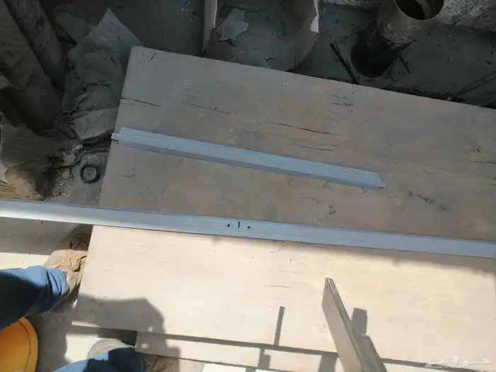 شرائح المنيوم حق اسقف مستعارة لون سلفر 4