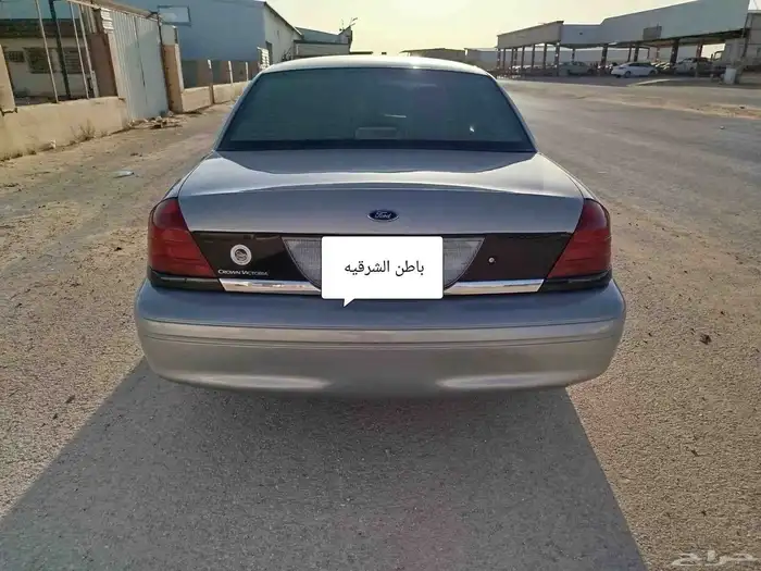 فورد كراون فيكتوريا 1