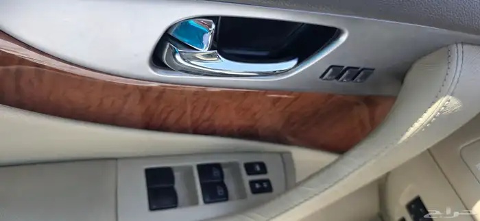 أنفنتي QX70 موديل 2015 22