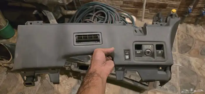 ليتات خلفيه لكزس sc300 or sc400 و بعض القطع الاخره 35