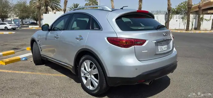 أنفنتي QX70 موديل 2015 5