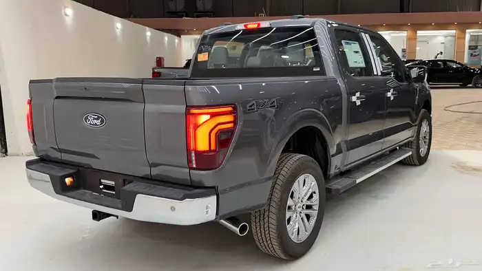 فورد F150 لاريت غمارتين 2024 3