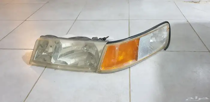 شمعات اماميه فورد جراند مرجيز 2000 4