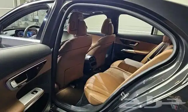 مرسيدس-بنز E200 2025 استيراد كوريا - معرض العصيمي 6