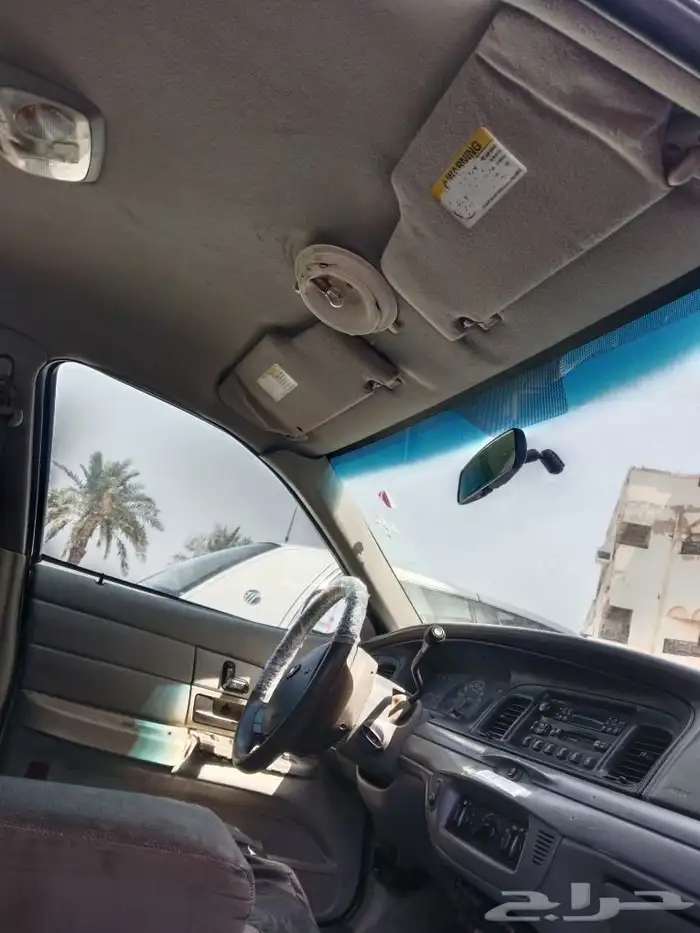 للبيع فورد بوليسي 2003 6
