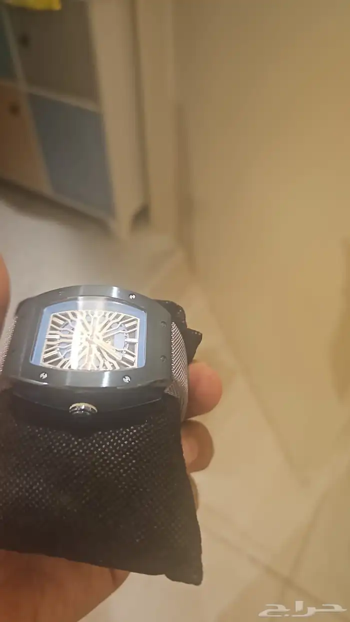 ساعتين حلوة من براند كميسدون جديدة 3