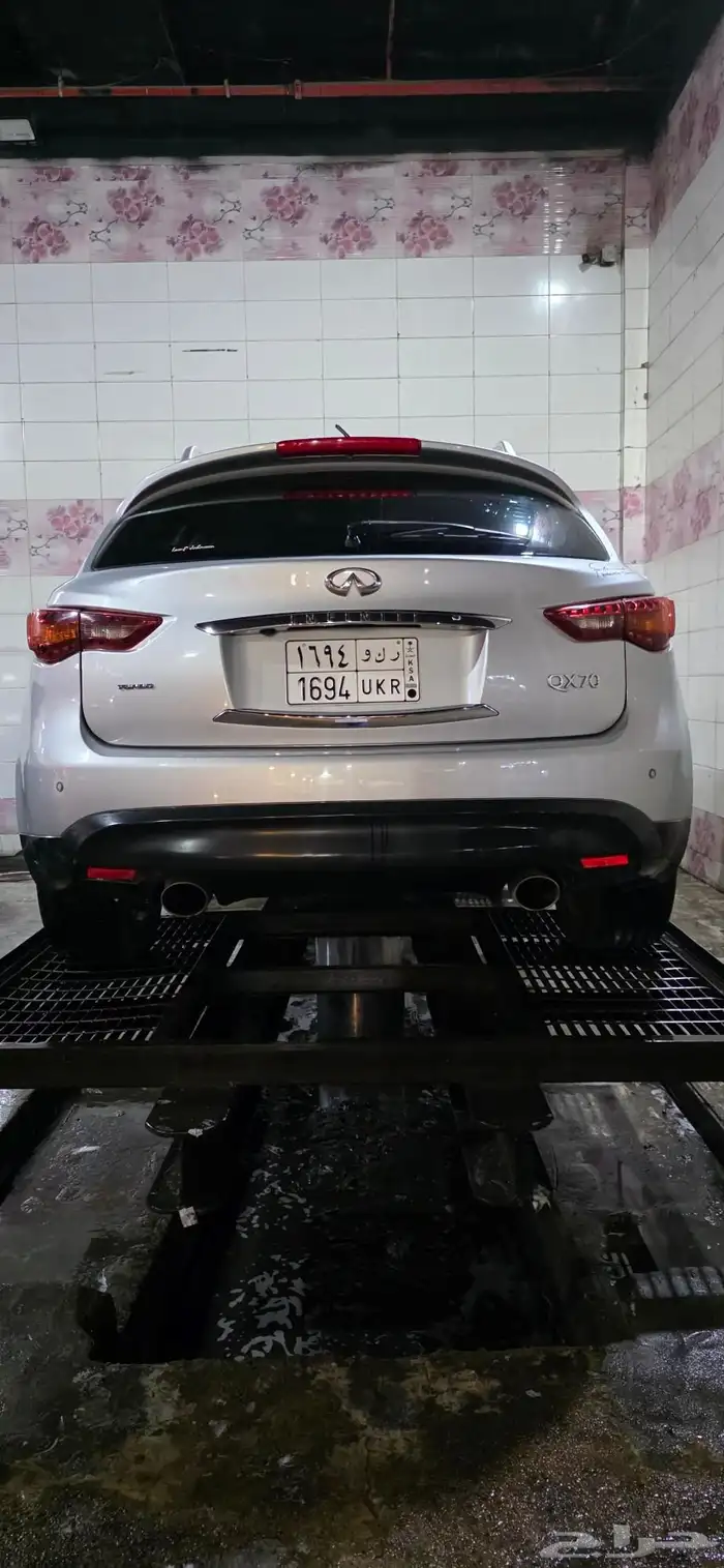 أنفنتي QX70 موديل 2015 8