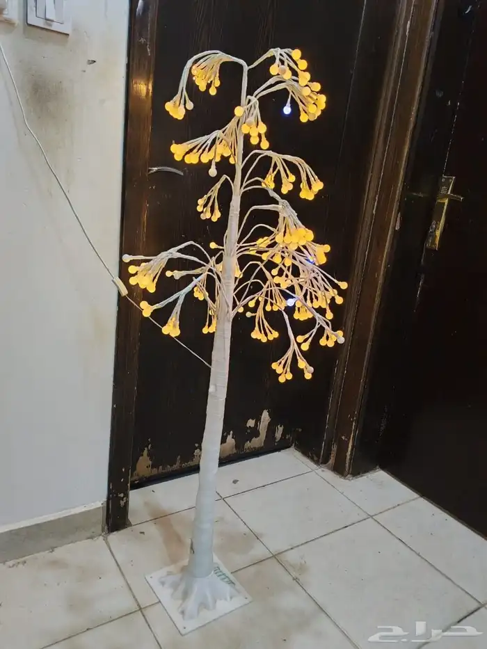 شجرة ديكورية مضيئة ب إنارة 1