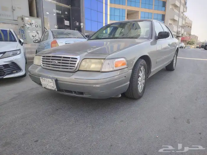 للبيع فورد كراون فكتوريا 2004 سعودي 0