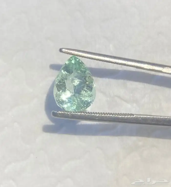 حجر زمرد طبيعي Light Emerald 2