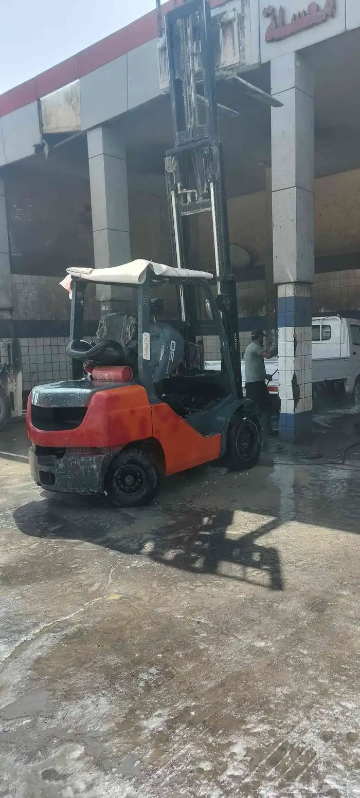 رافعه شوكيه للايجار الشهري والمشاوير معا السواق وبدون سواق 0