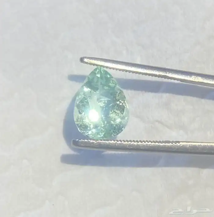 حجر زمرد طبيعي Light Emerald 4