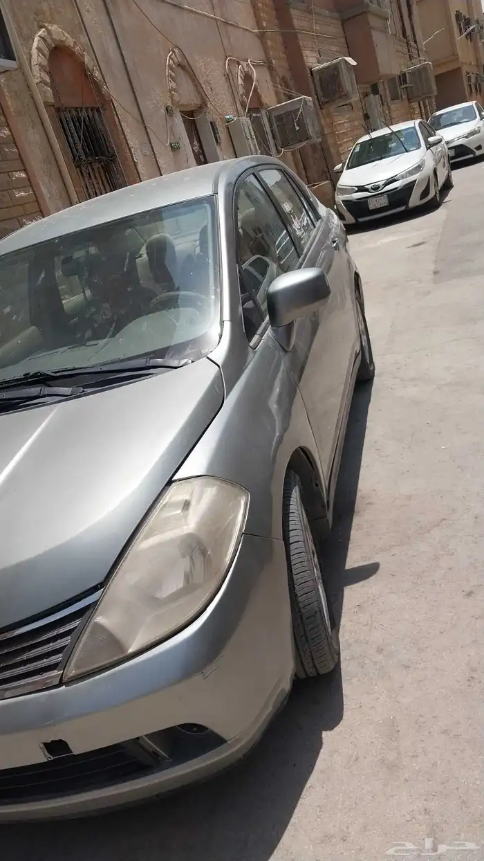 للبيع نيسان تيدا 2011 ممشى 300 الف مكيف بارد محركات كويسه 1