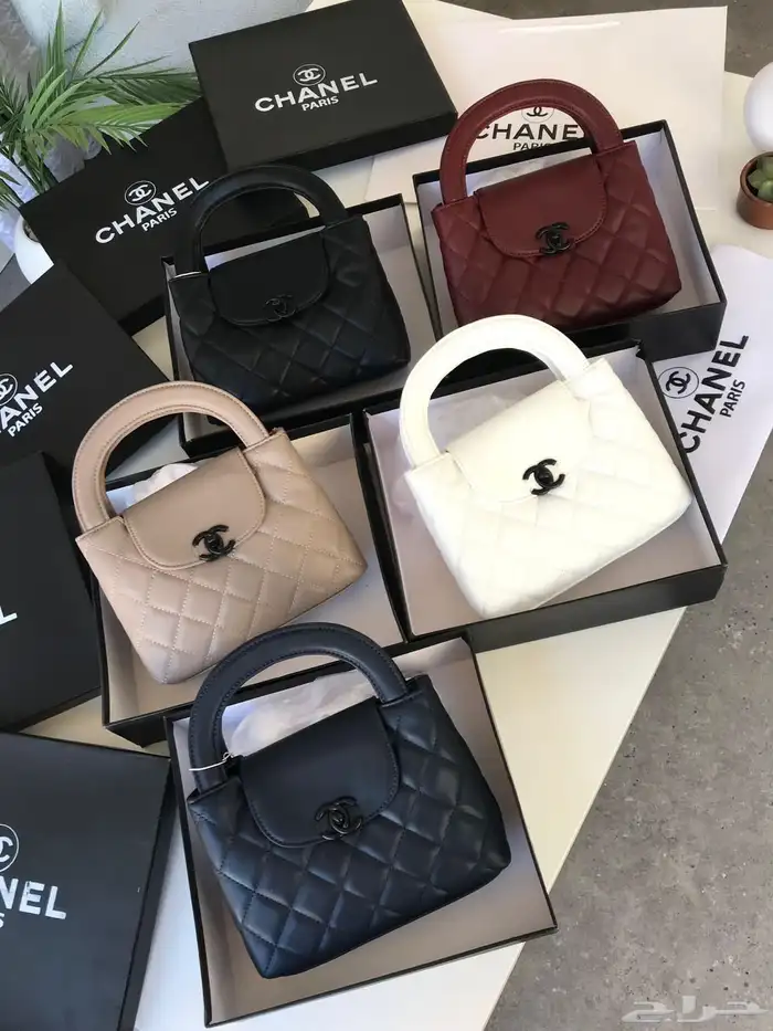 عرض 3شنط هاي كوالتي ماركات مختلفه لفتره محدوده شامل التوصيل 25