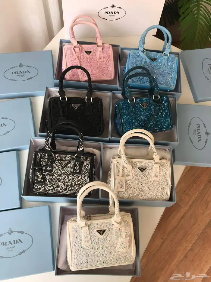 عرض 3شنط هاي كوالتي ماركات مختلفه لفتره محدوده شامل التوصيل 7