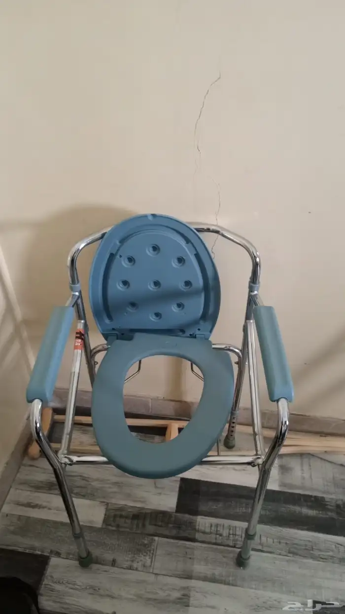 عربيه طبيه و سرير 1