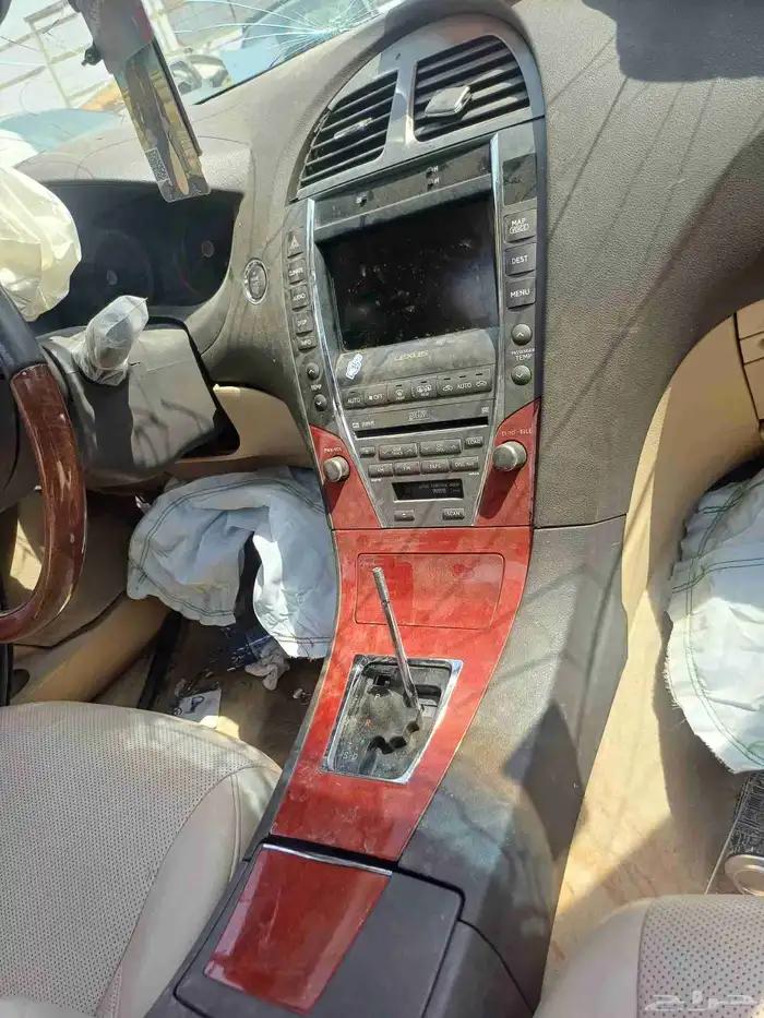 لكزس اي اس 350موديل تشليح قطع غيار فقط 2