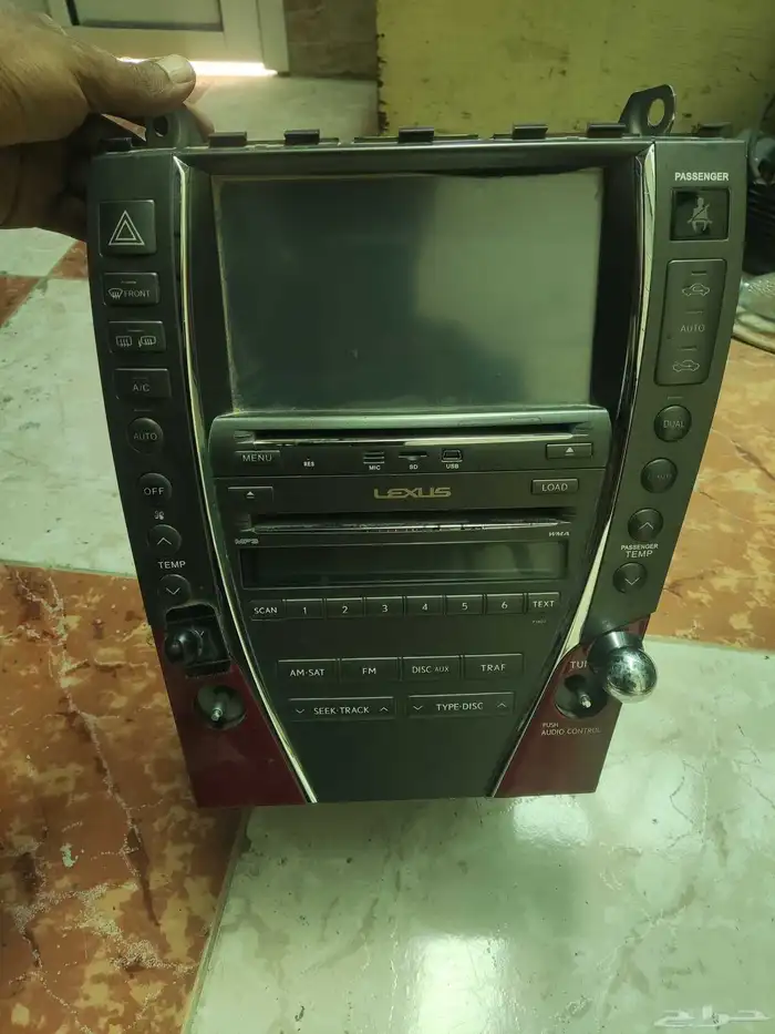 للبيع مسجل مع مكيف لكزس اي اس يركب من 2007الى 2010 1