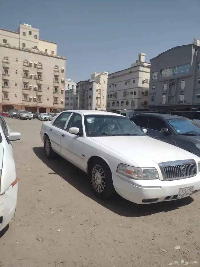 فورد قراند ماركيز موديل 2010 اللون ابيض مواصفات الفل 6