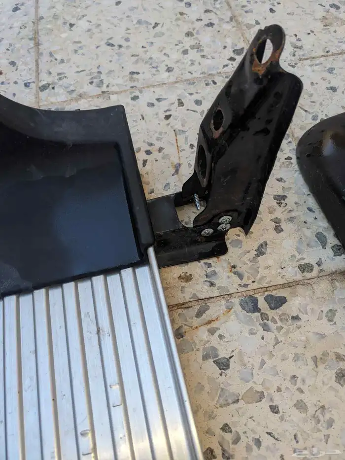 قطع لاند كروزر 9